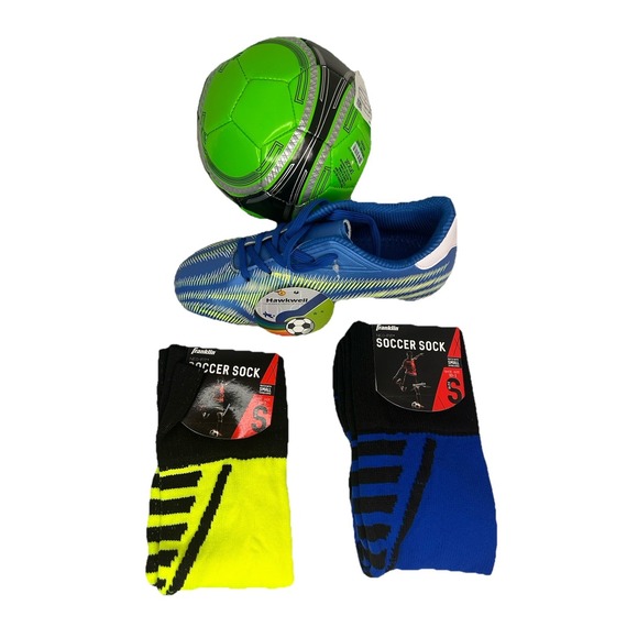 Hawkwell Little Kids Sz 13 Outdoor Firm Ground Turf Soccer Cleats Socks & Ball - Picture 1 of 14